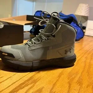 Under Armour | Shoes | Under Armour Green Performance Boots  display picture 1